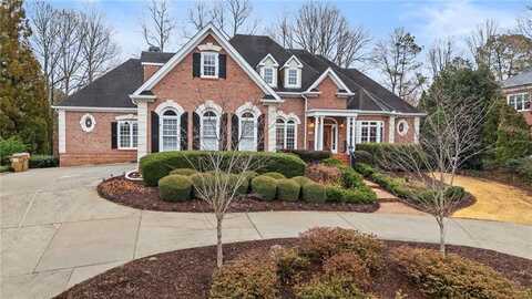 5560 Stoneleigh Drive, Suwanee, GA 30024