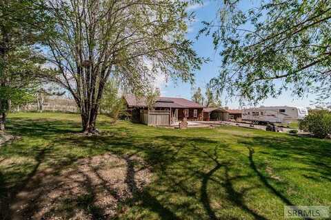 1122 E Butte Road, Menan, ID 83434