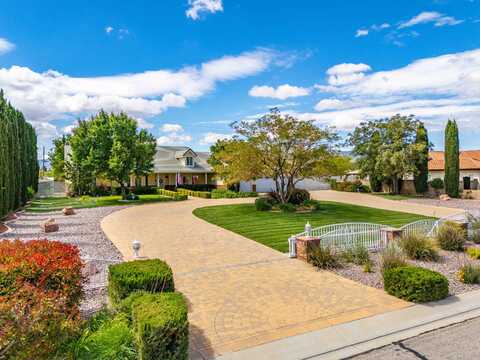 2608 Desert Rose Drive, Lancaster, CA 93536
