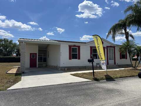 511 St. Augustine Ave., Davenport, FL 33897
