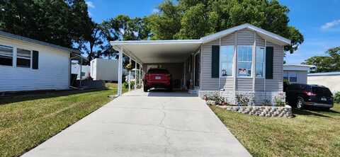 7820 Wire Road 203, Zephyrhills, FL 33540