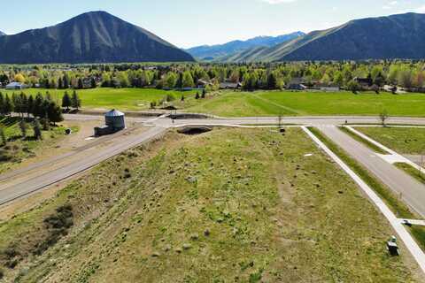 1500 Appaloosa Rd, Hailey, ID 83333