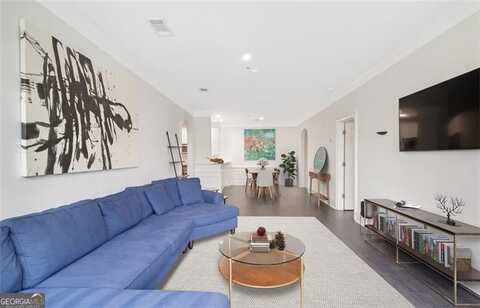 2499 Peachtree, Atlanta, GA 30305