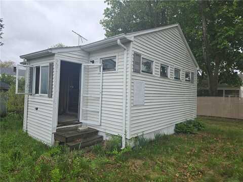 80 Smythe Street, Middletown, RI 02842