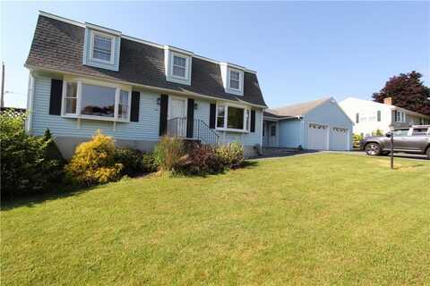 4 Maloney Lane, Middletown, RI 02842