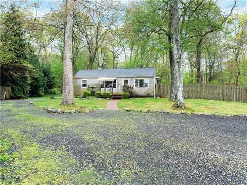 152 Indian Trail S, South Kingstown, RI 02879