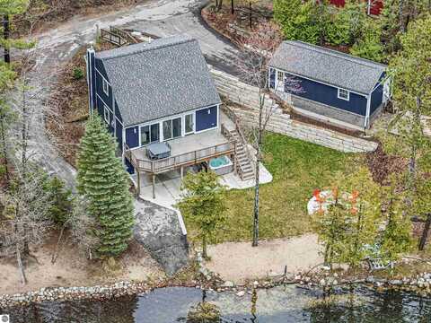 4594 North Spider Lake Road, Traverse City, MI 49696