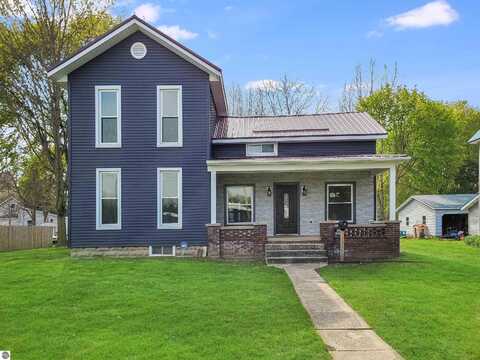 214 S Pine Street, Saint Louis, MI 48880