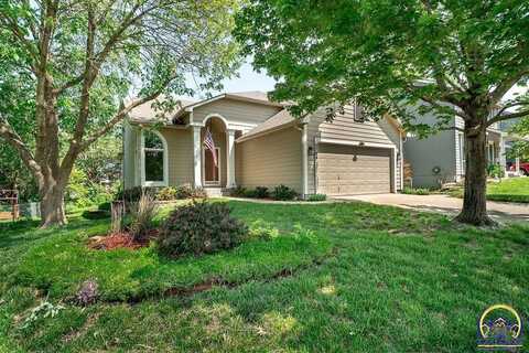 5704 SW 35th ST, Topeka, KS 66614