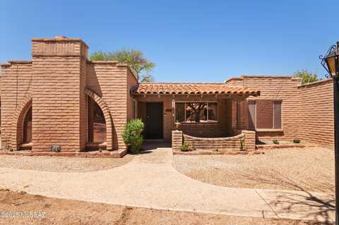 2426 N Shade Tree Ci Drive, Tucson, AZ 85715