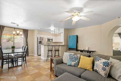 8921 N Fitzgerald Lane, Tucson, AZ 85742