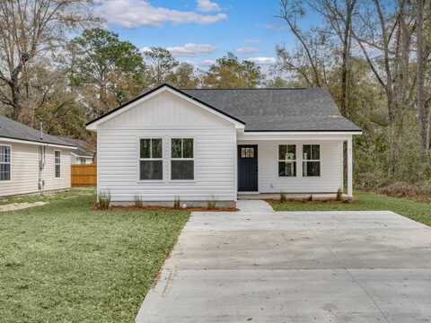 17 Broken Bow Trail, Crawfordville, FL 32327