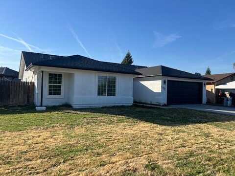 112 E Wren Avenue, Visalia, CA 93291