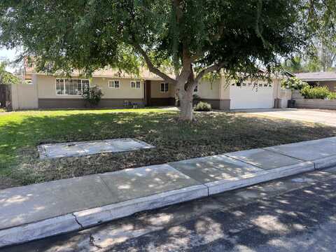 1026 N Westside Street, Porterville, CA 93257