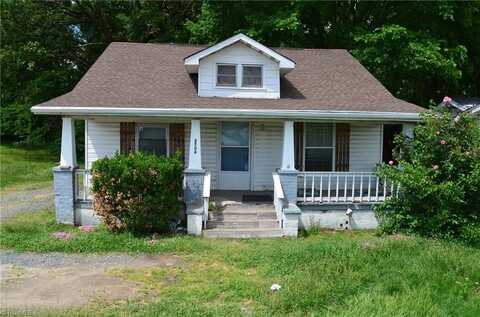 2706 W English Road, High Point, NC 27262