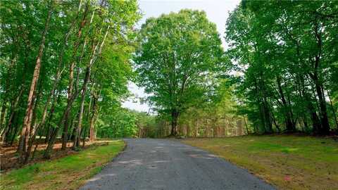 730-1 Mountain View Road, King, NC 27021