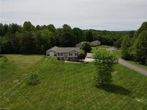 113 Stone Bridge Road, Mount Airy, NC 27030