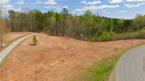 000 Jimmie Bullins Road, Walnut Cove, NC 27052