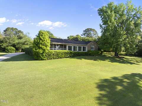 9 Lakeview Drive, Sanford, NC 27332