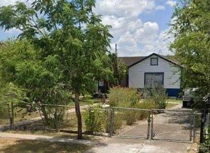 902 S Indiana Avenue, Mercedes, TX 78570