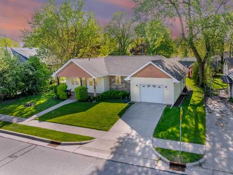 1205 Valparaiso Street, Valparaiso, IN 46383