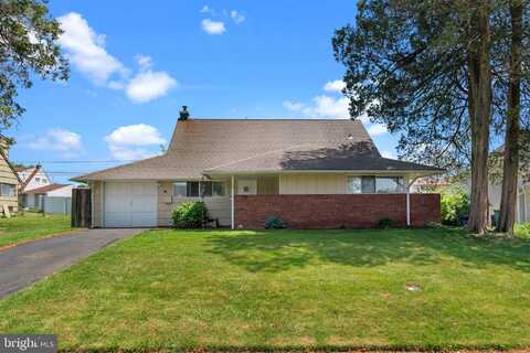 18 HILLTOP ROAD, LEVITTOWN, PA 19056