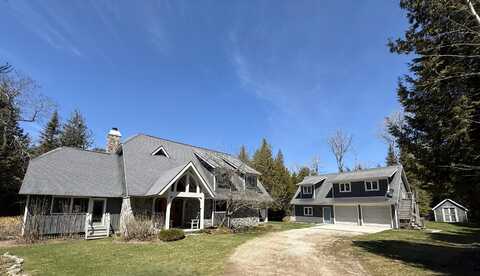 36335 E Makinen Road, Drummond Island, MI 49726