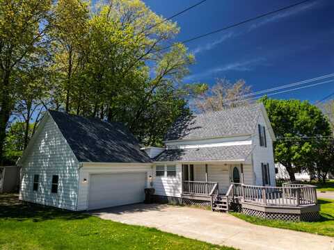 134 W Sheridan Street, Fremont, MI 49412