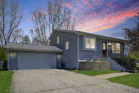 8008 Stonehaven Drive, Parma, MI 49269