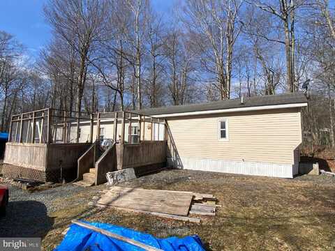 26 SMOKE SIGNAL PATH, GOULDSBORO, PA 18424