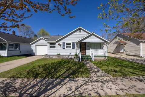 807 N Pine Street, Evart, MI 49631