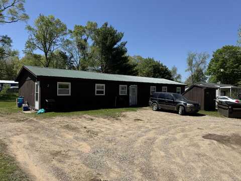 190 E Sidney Road, Stanton, MI 48888