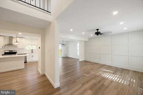 11 MILLCREST COURT, DERWOOD, MD 20855