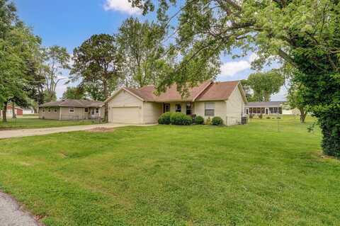 305 N Fairway Avenue, Nixa, MO 65714