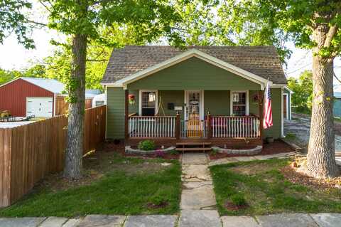 111 W Olive Street, El Dorado Springs, MO 64744