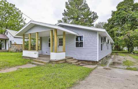 507 E County Road, Monett, MO 65708