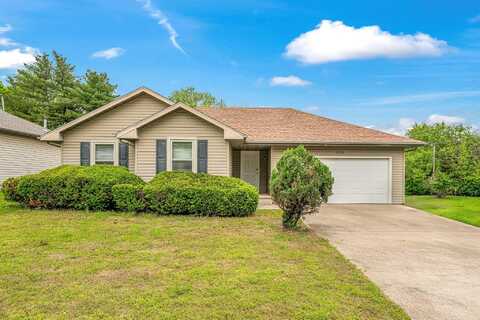 2215 W Roxbury Street, Springfield, MO 65802