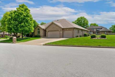 802 W Honeysuckle Lane, Nixa, MO 65714