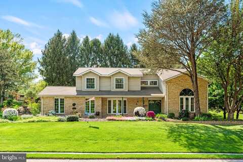 3672 CIMMERON ROAD, YORK, PA 17402