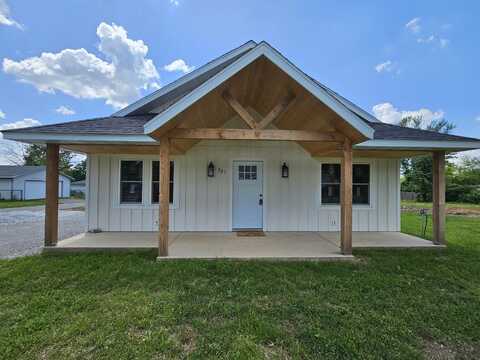 137 S Whited Street, Goodman, MO 64843