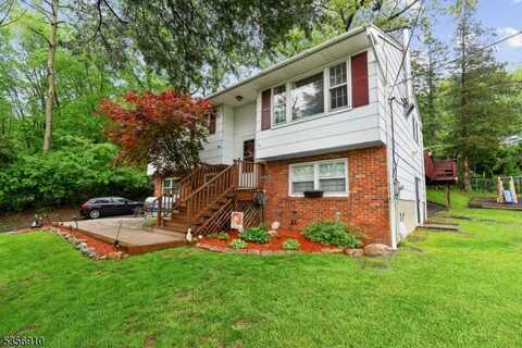 8 Hillside Ter, Kearny, NJ 07821