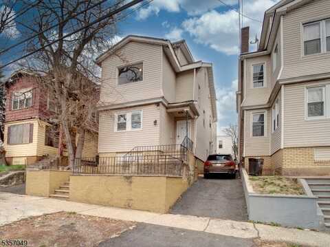 49 Parkview Ter, Newark, NJ 07112