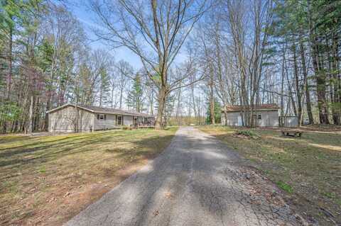 19251 Indian Drive, Paris, MI 49338