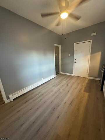 381 Lanza Ave, Garfield, NJ 07026