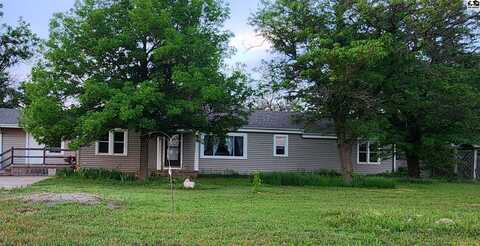 1914 E 26th Ave, Hutchinson, KS 67502