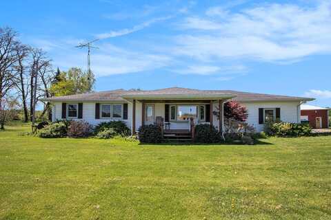 32867 Middle Crossing Road, Dowagiac, MI 49047