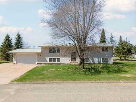 965 Wabash, Ishpeming, MI 49849