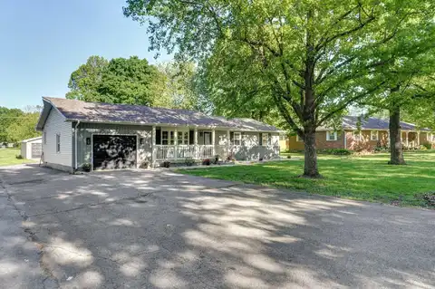904 Oak Street, Buffalo, MO 65622