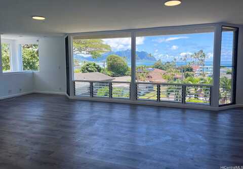 47-218 Kamehameha Highway, Kaneohe, HI 96744