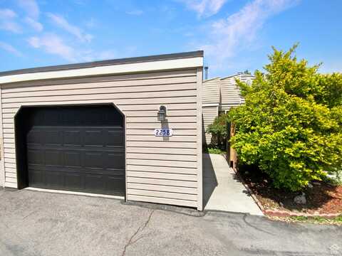 2258 W 4185 S, Taylorsville, UT 84129